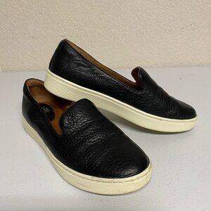 Sofft Women Black Leather Slip-On Loafers with Cream Soles